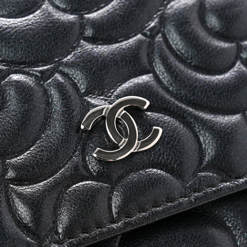 Lambskin Camellia Embossed Small Double Wallet Black