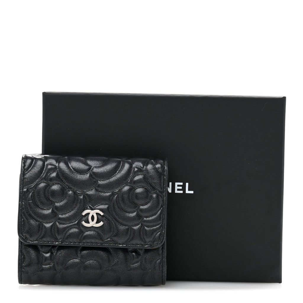 Lambskin Camellia Embossed Small Double Wallet Black