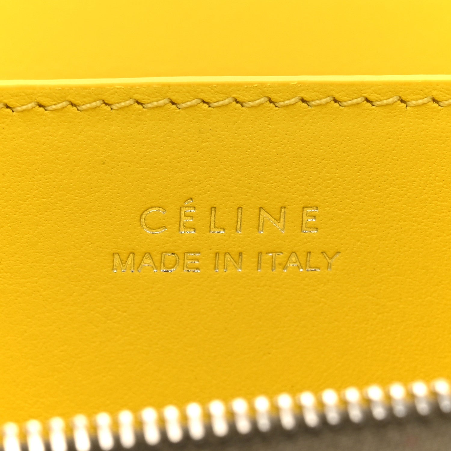 Grained Calfskin Compact Zipped Wallet Souris