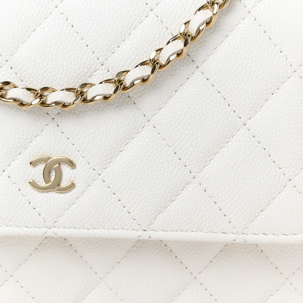 Caviar Quilted Square Wallet On Chain WOC White