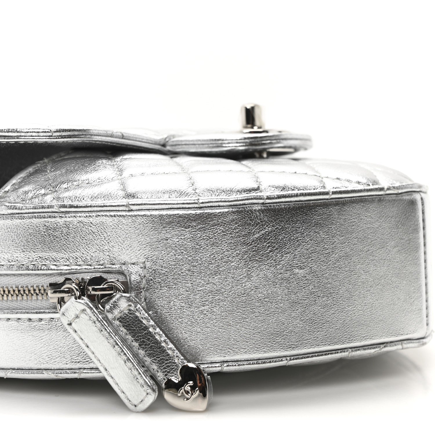 Metallic Lambskin Quilted CC In Love Heart Bag Silver