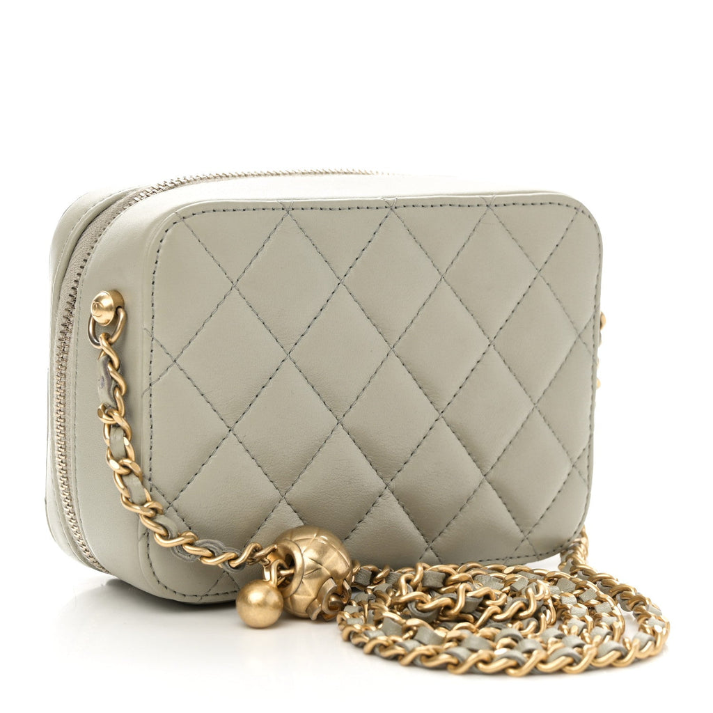 Lambskin Quilted CC Pearl Crush Camera Case Grey