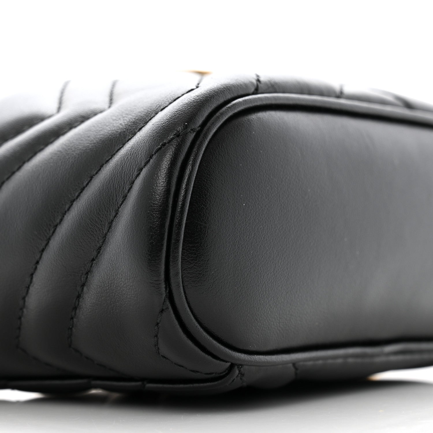 Calfskin Matelasse Chevron Mini GG Marmont Top Handle Bag Black