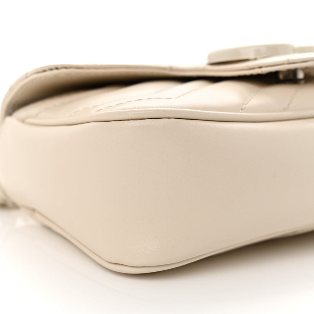 Calfskin Matelasse Monochrome GG Marmont Chain Belt Bag Mystic White