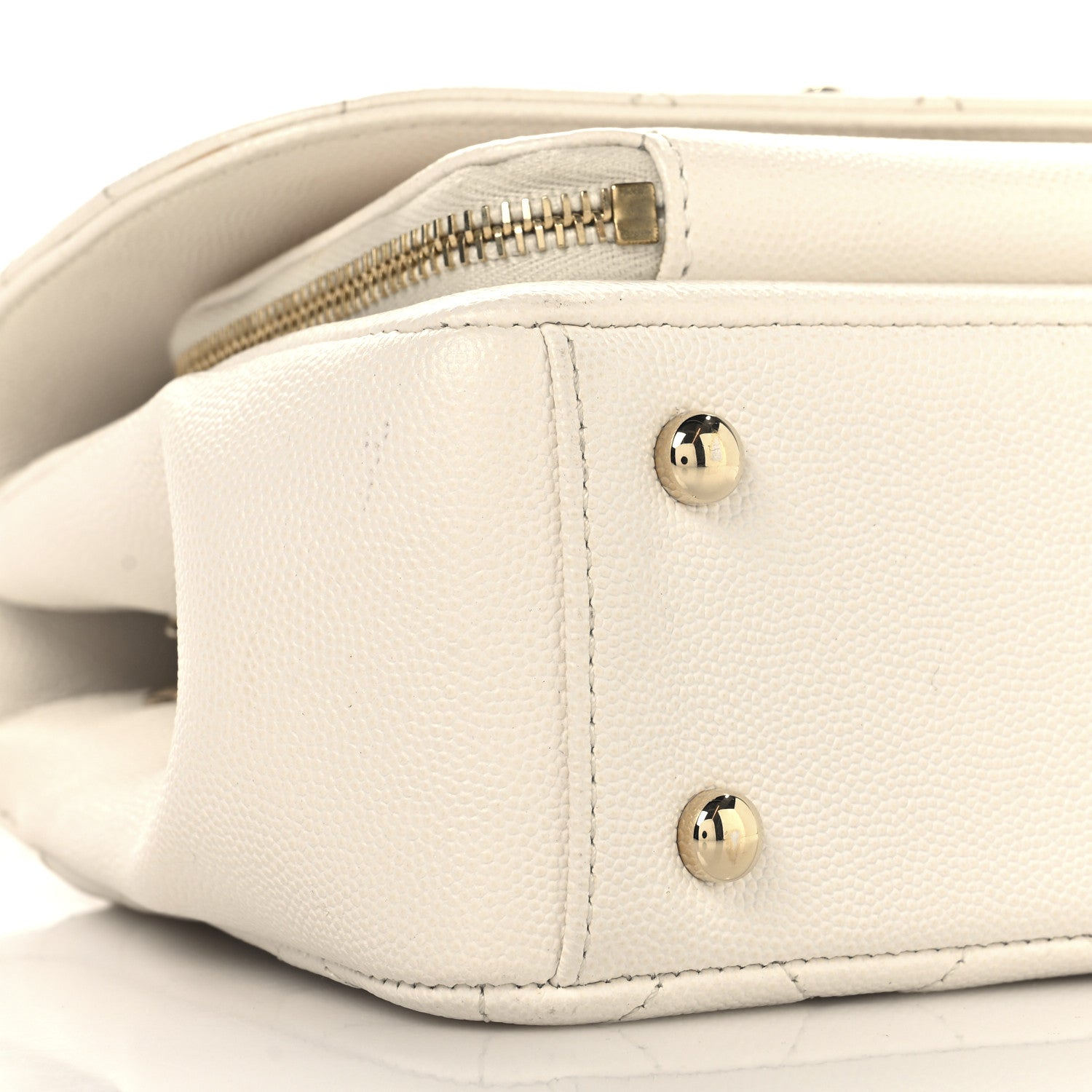 Caviar Quilted Small Business Affinity Flap White