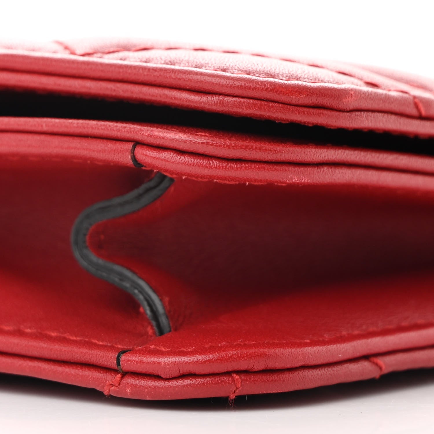 Calfskin Matelasse GG Marmont Mini Bag Hibiscus Red