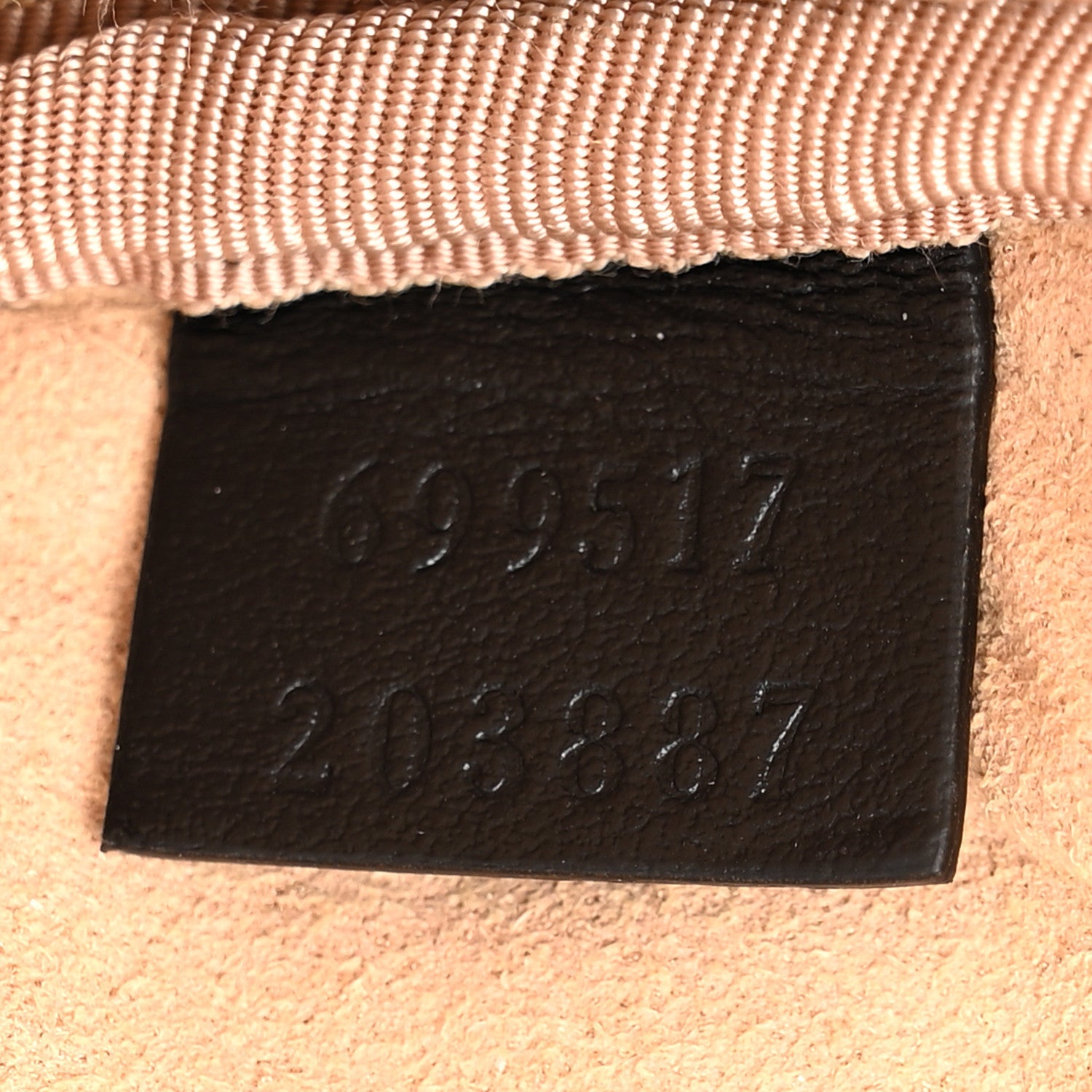 Calfskin Matelasse Chevron GG Marmont Heart Coin Purse Black