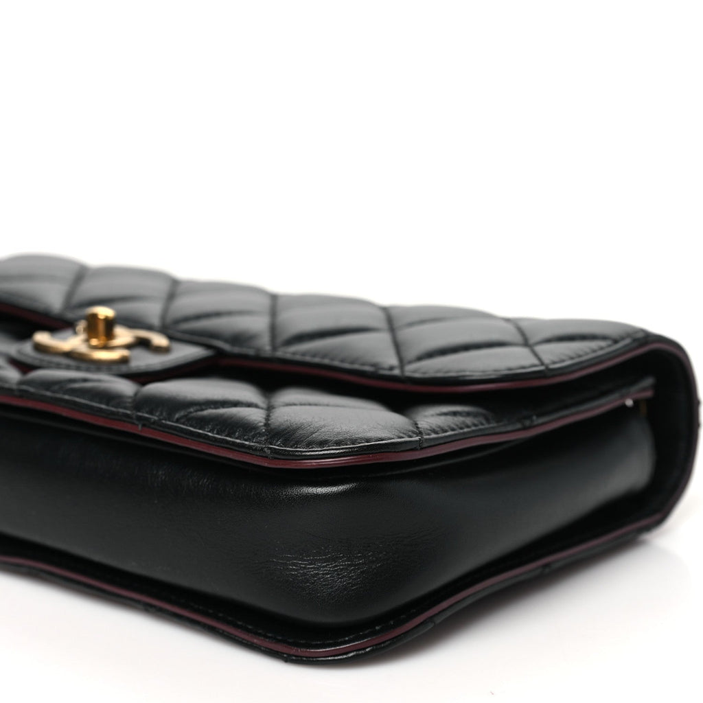 Glazed Calfskin Quilted Medium Perfect Edge Flap Black