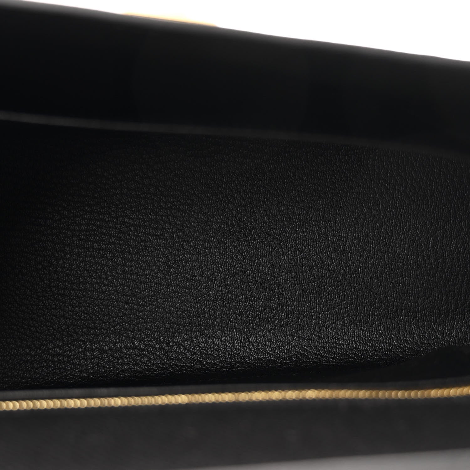 Epsom Kelly Sellier 25 Black