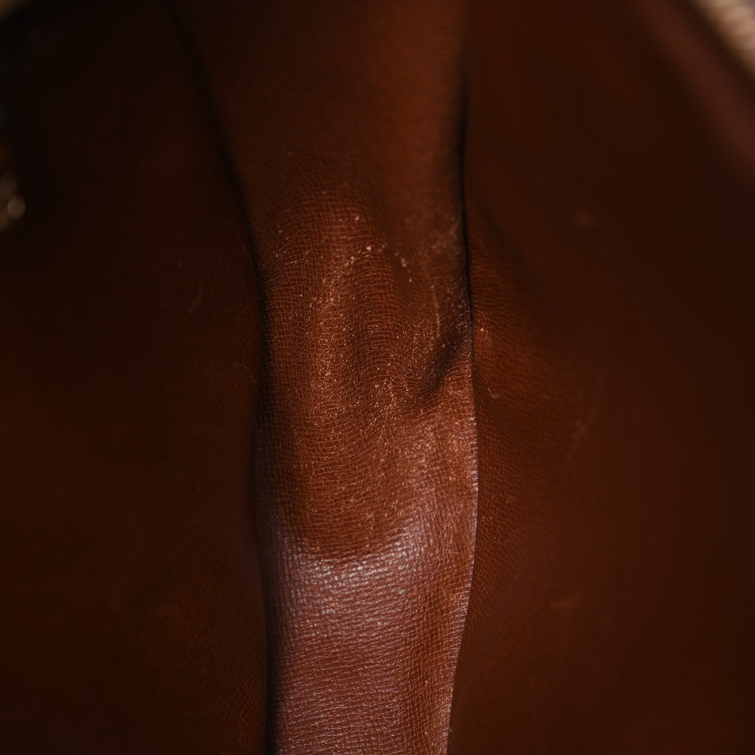 Monogram Jeune Fille