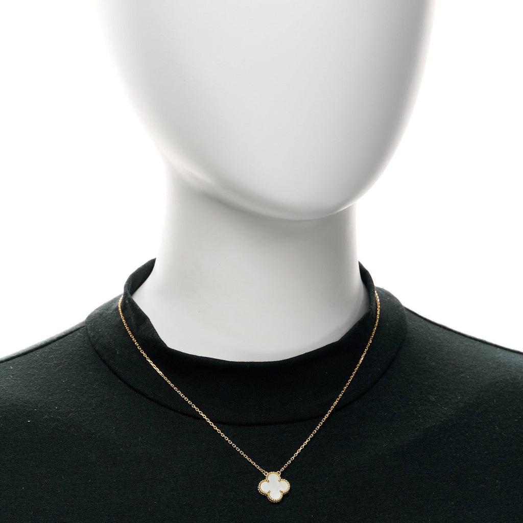 18K Yellow Gold Mother of Pearl Vintage Alhambra Pendant Necklace