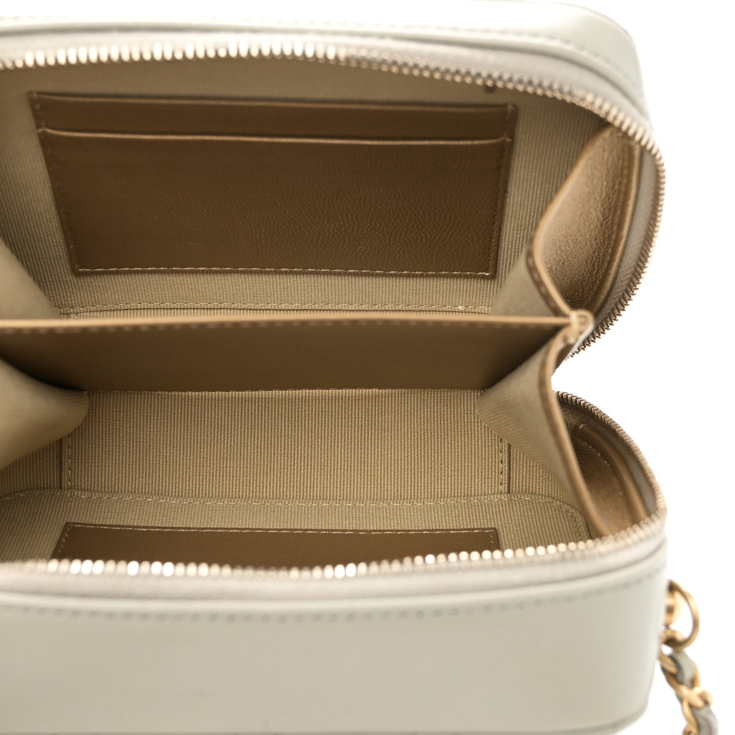 Lambskin Quilted CC Pearl Crush Camera Case Grey