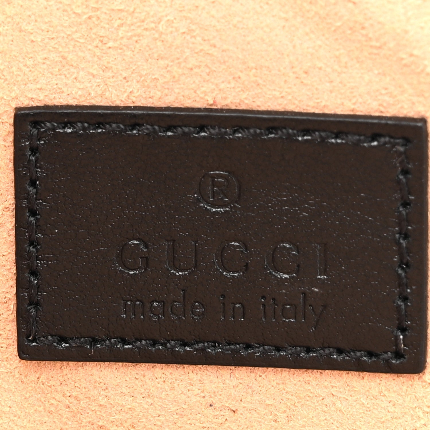 Calfskin Matelasse Chevron GG Marmont Heart Coin Purse Black