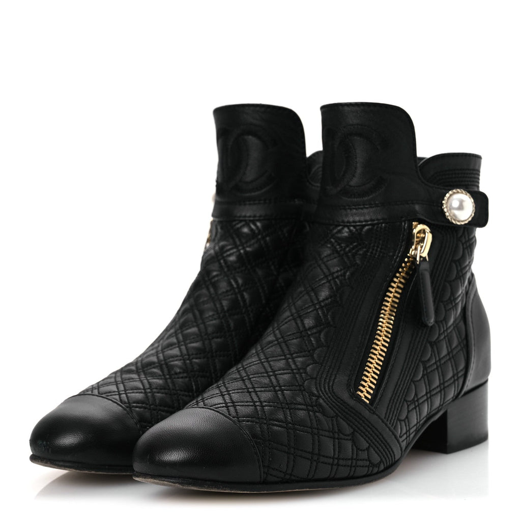 Lambskin Quilted Cap Toe Short Boots 36.5 Black