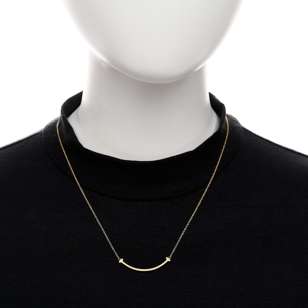 18K Rose Gold Small T Smile Pendant Necklace