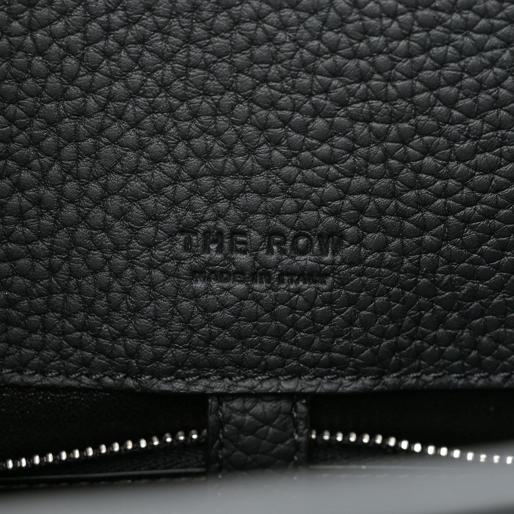 Grained Calfskin EW Margaux 12 Black