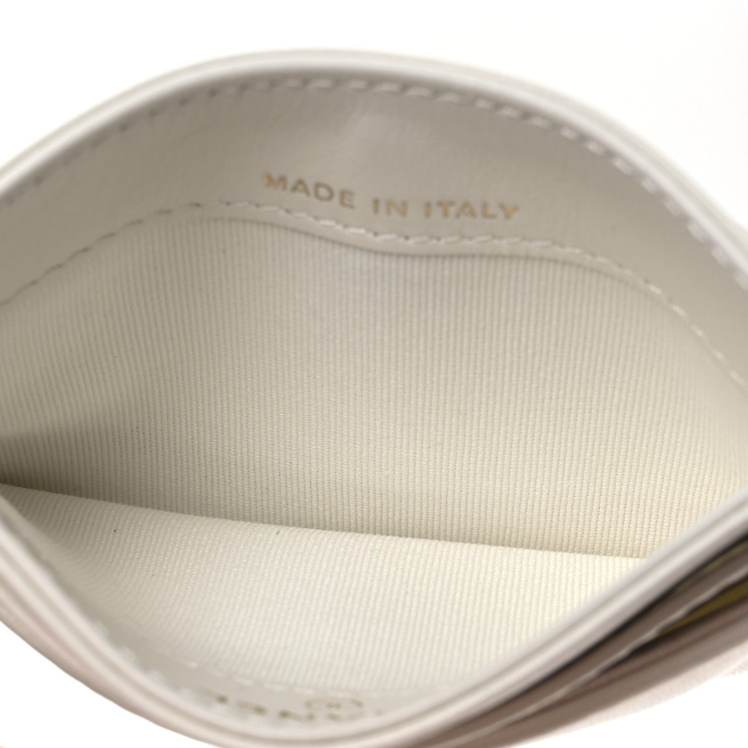 Lambskin Quilted Chanel 19 Card Holder White