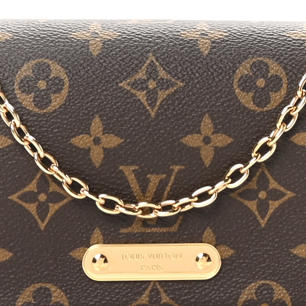 Monogram Lily Wallet On Chain