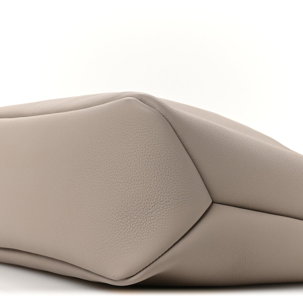 Icons Calfskin Privé Tote Beige