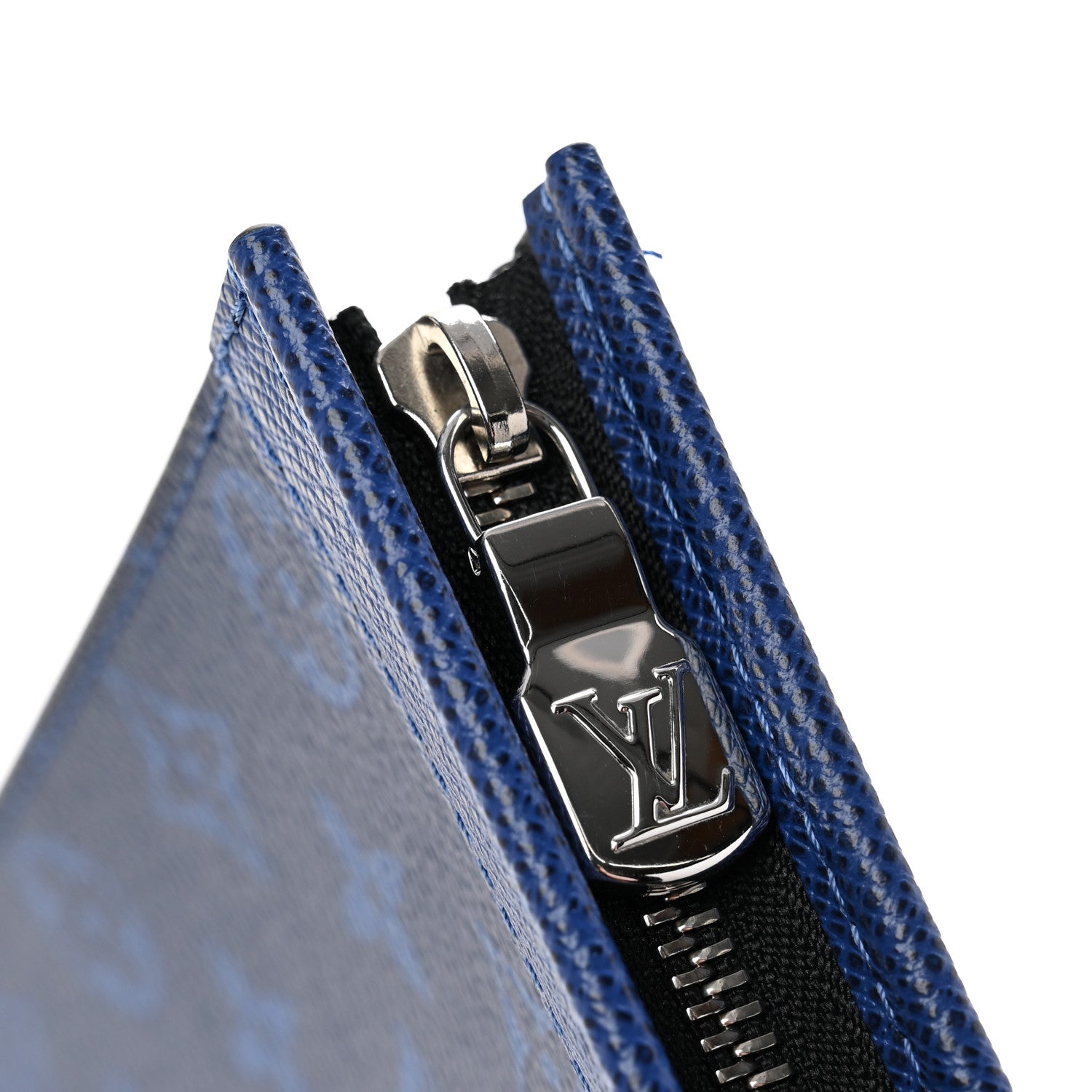 Monogram Eclipse Pochette Voyage MM  Pacific Blue