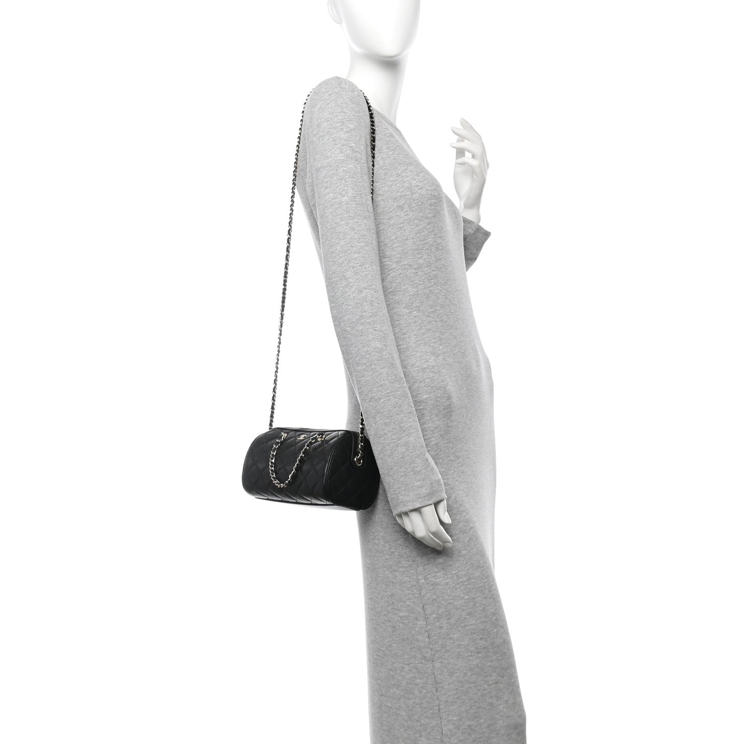 Caviar Quilted Barrel Clutch With Chain Black