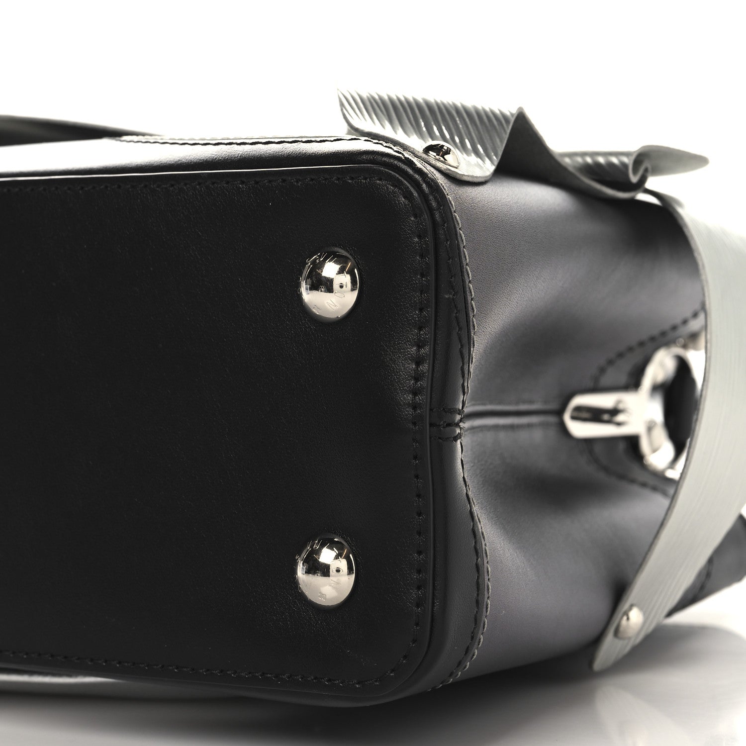 Calfskin Liu Wei Artycapucines Capucines PM Black Silver