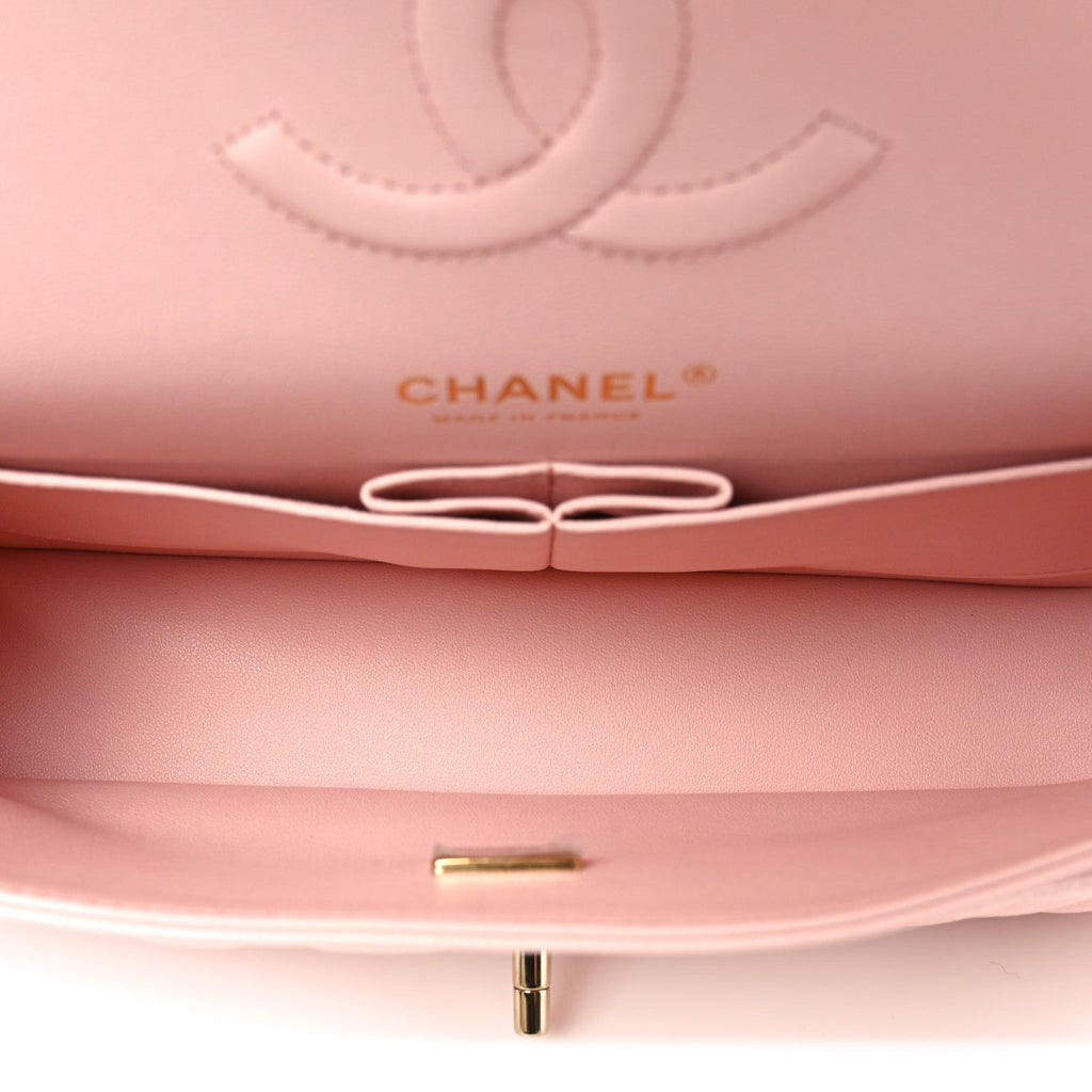 Caviar Quilted Medium Double Flap Light Pink