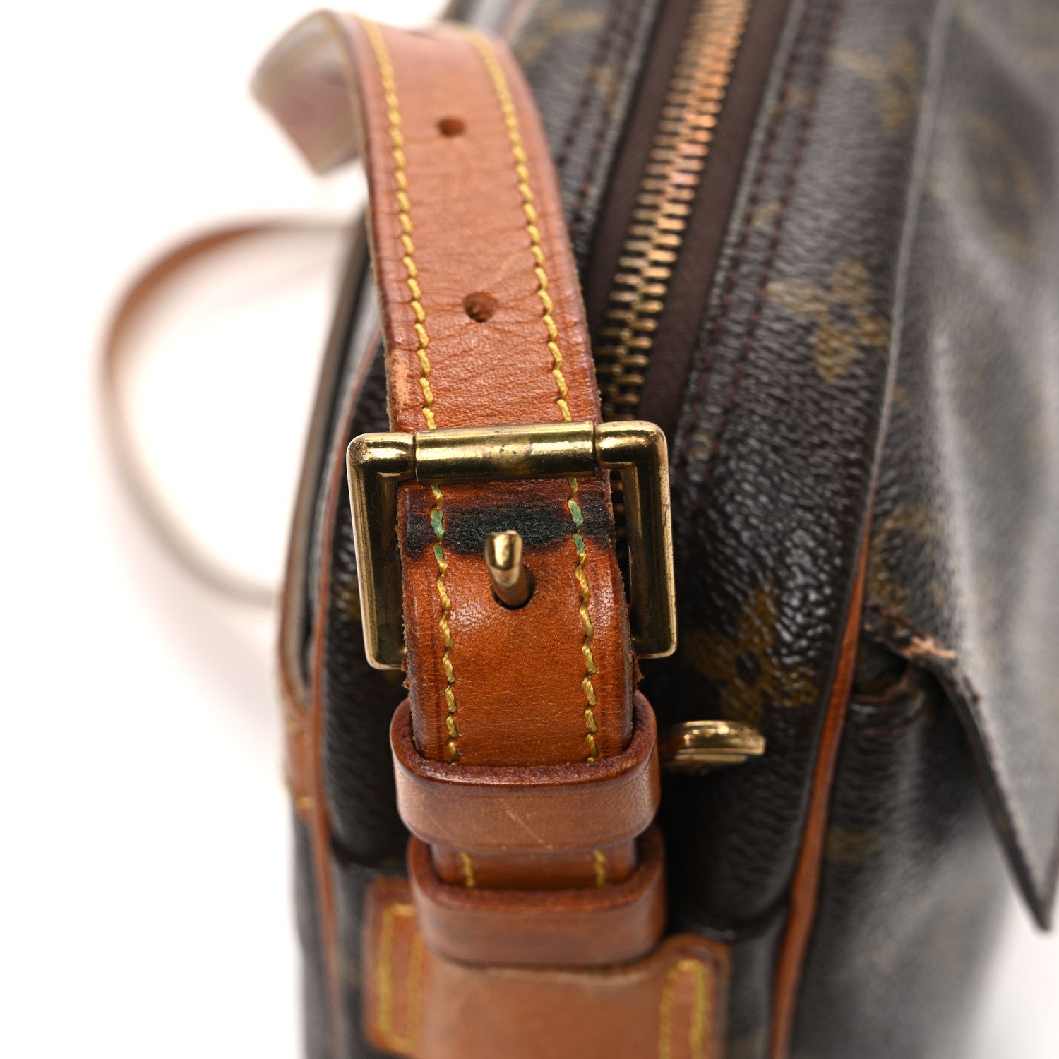 Monogram Jeune Fille