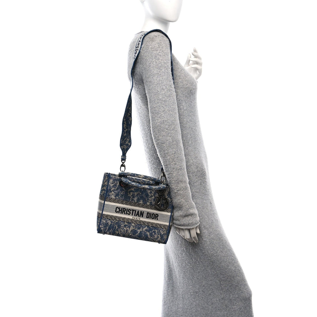 Canvas Embroidered Brocart Medium Lady D-Lite  Blue