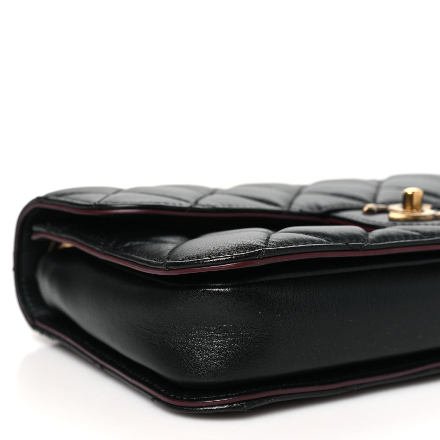 Glazed Calfskin Quilted Medium Perfect Edge Flap Black