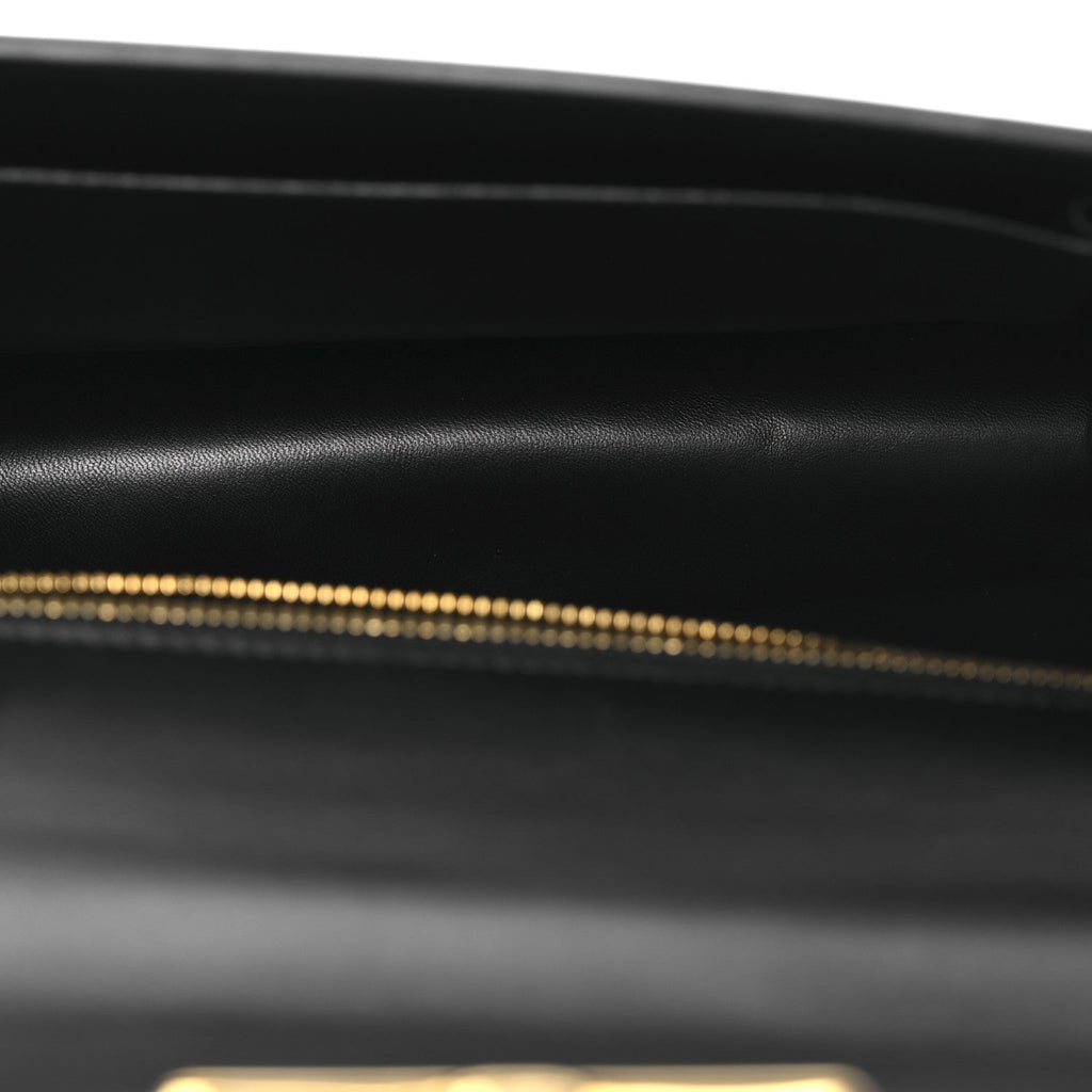 Box Calfskin 30 Montaigne Flap Bag Black