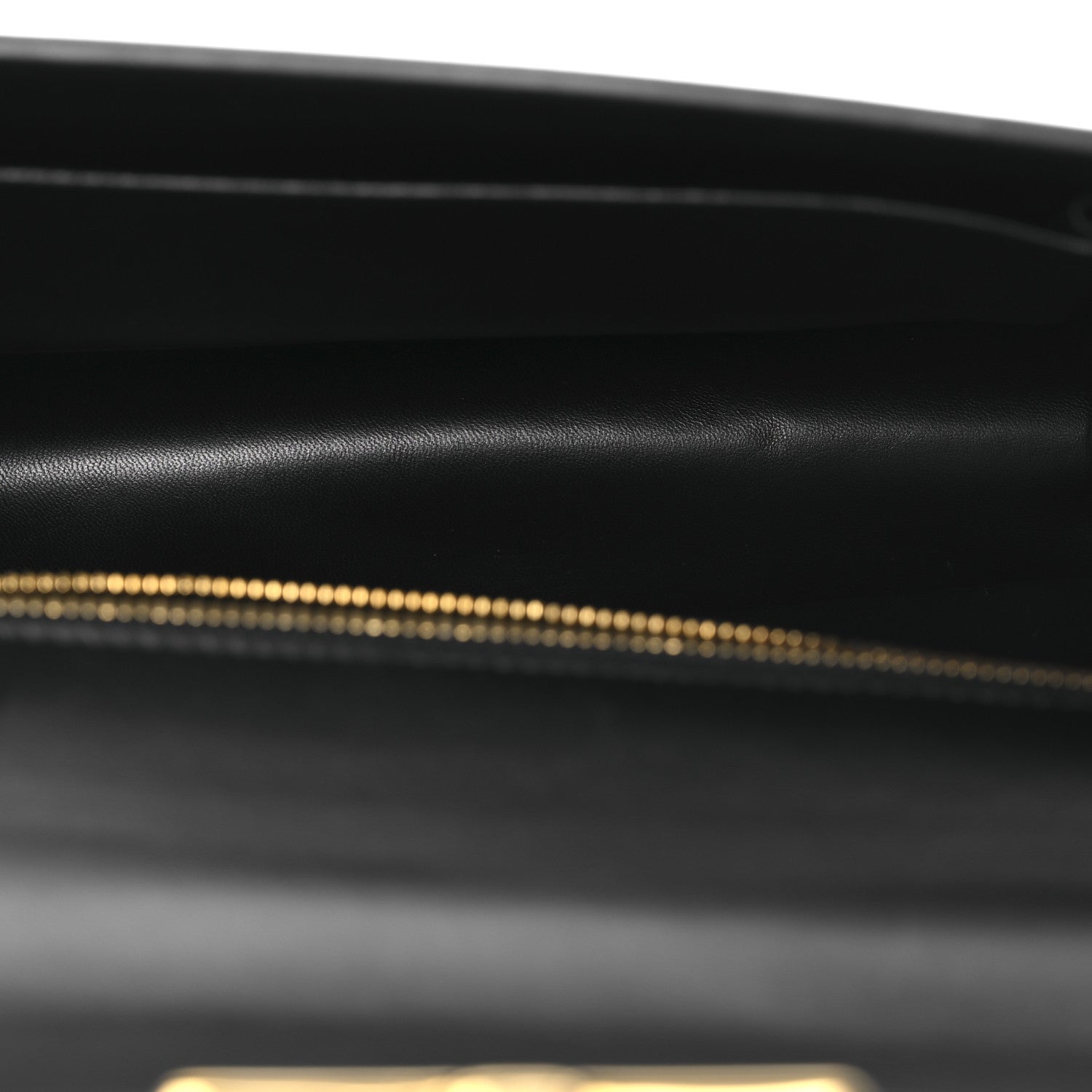 Box Calfskin 30 Montaigne Flap Bag Black