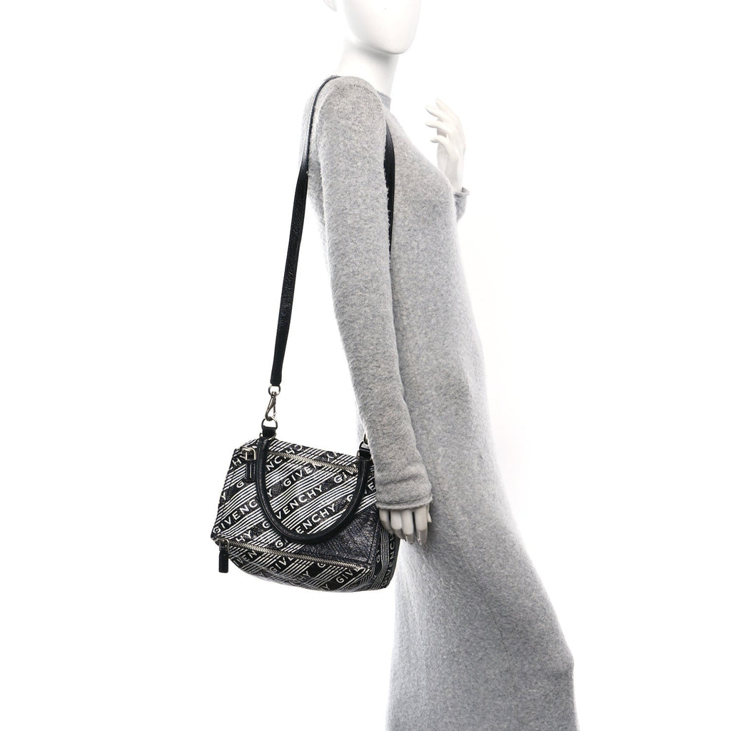 Lambskin Small Logo Pandora Black