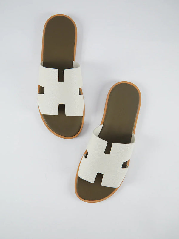 Hermès Izmir Sandals (Beige Glaise & Vert Toundra)