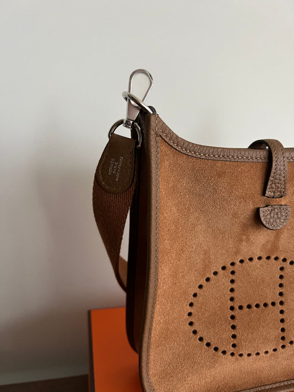 Hermès Mini Evelyne 16 Grizzy Clemence Chamois Alezan Gold GHW