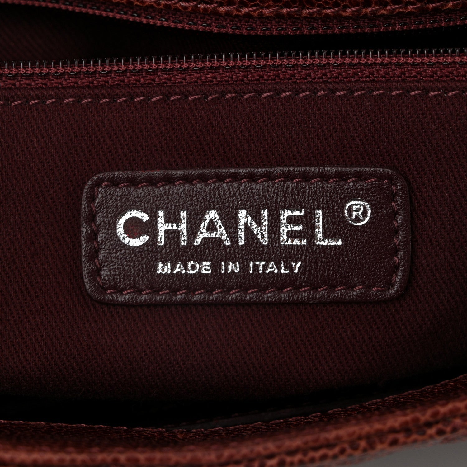 Crumpled Grained Calfskin Jumbo CC Crave Flap Burgundy