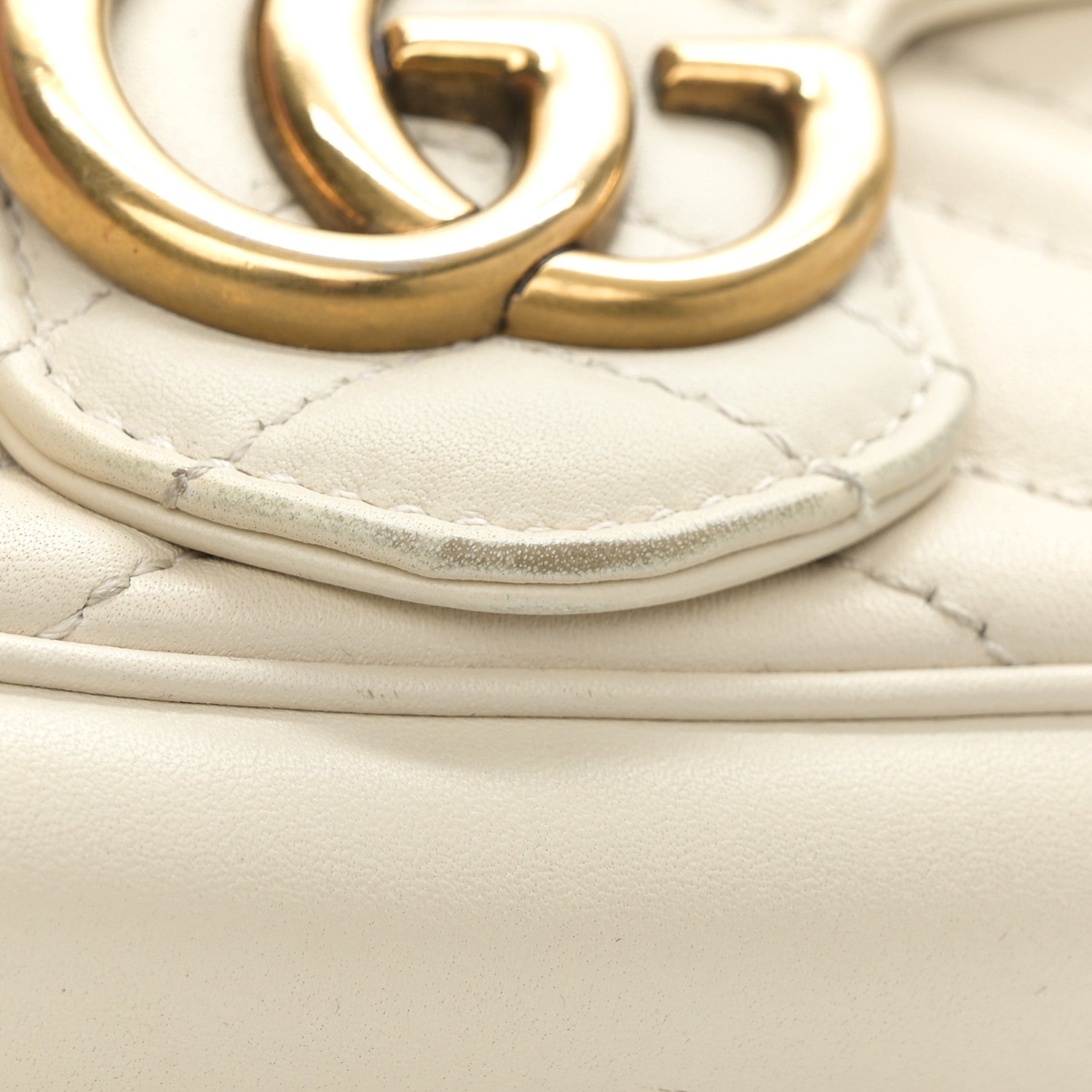 Calfskin Matelasse Super Mini GG Marmont Shoulder Bag White