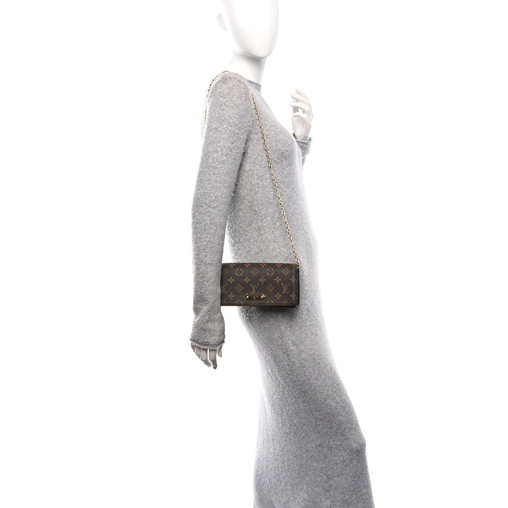 Monogram Lily Wallet On Chain