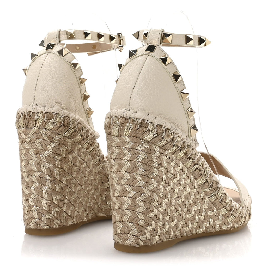 Grained Calfskin Rockstud Ankle Strap Espadrille 15/105mm Wedge Sandals 38 Light Ivory Natural