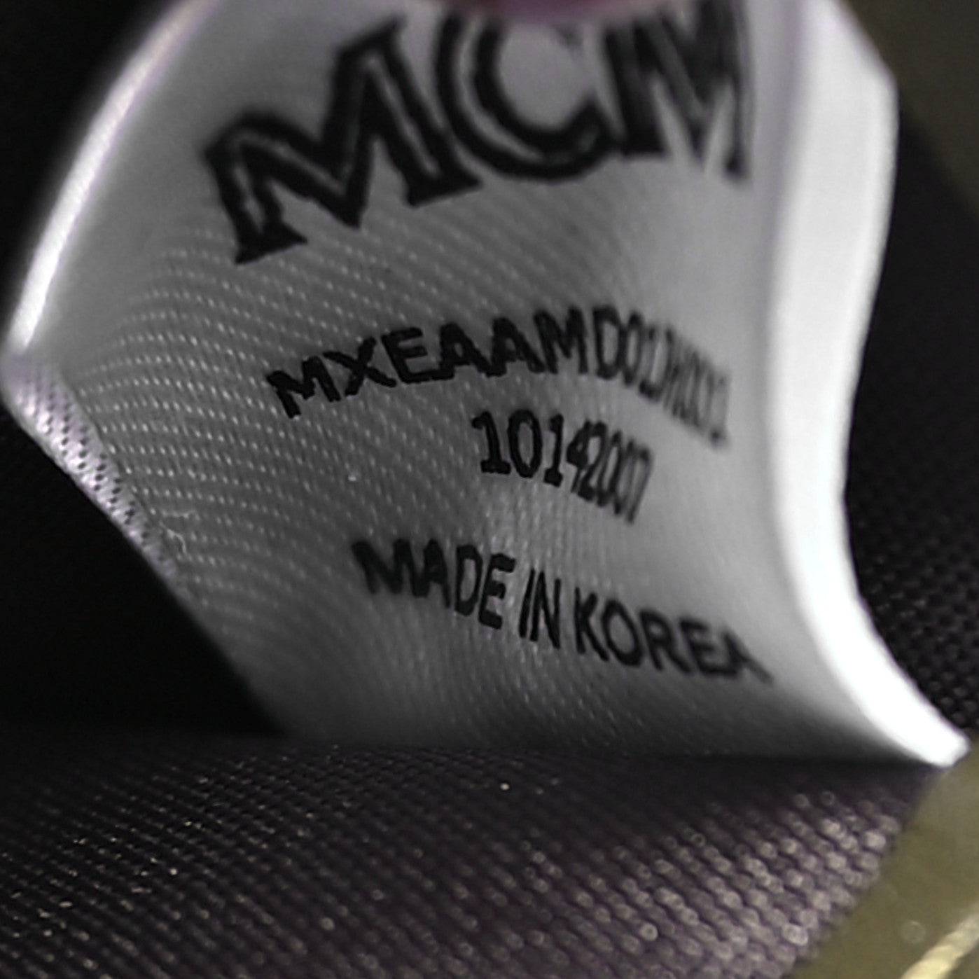 Embossed Lanyard Card Holder Sea Turtle