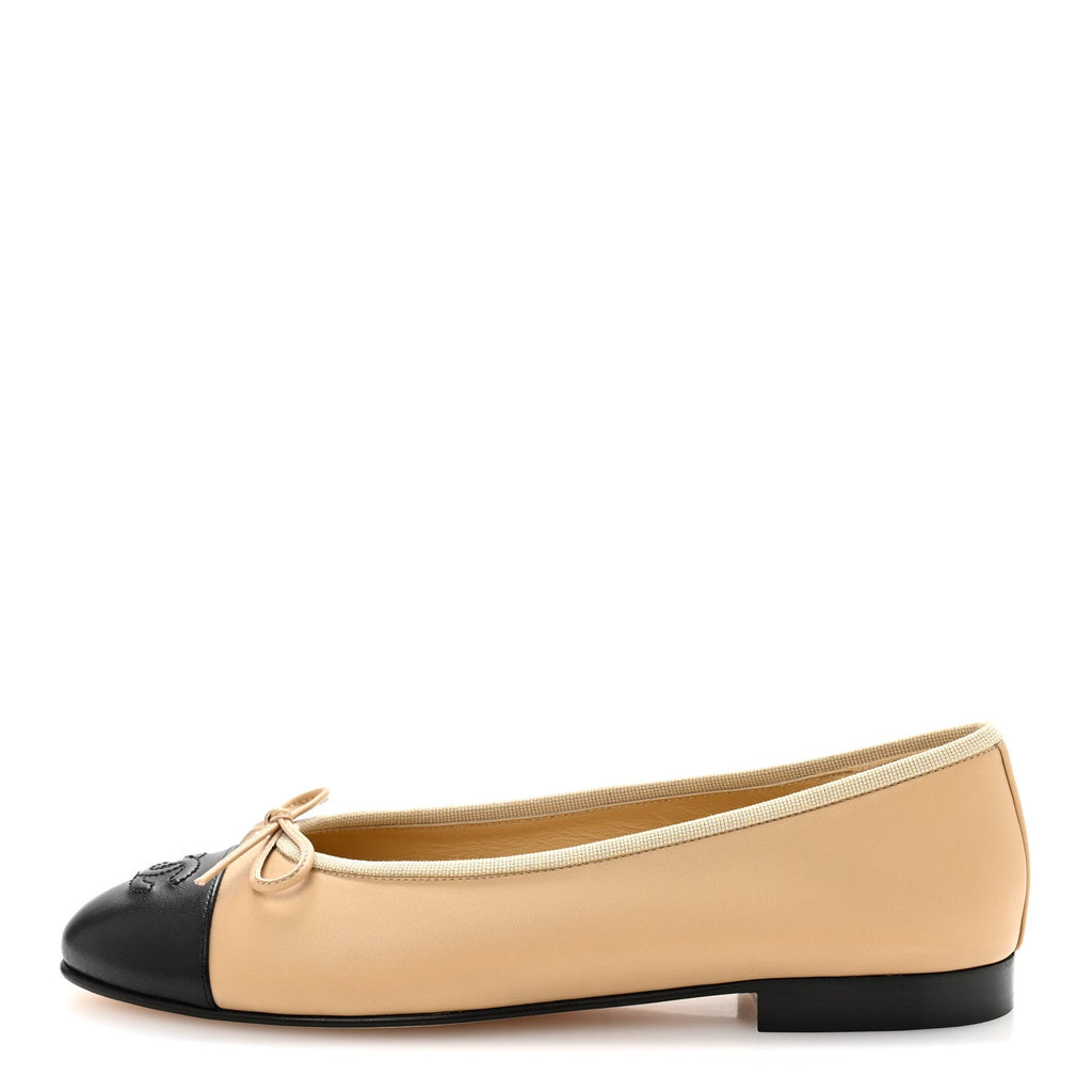 Lambskin Cap Toe CC Ballerina Flats 38 Beige Black