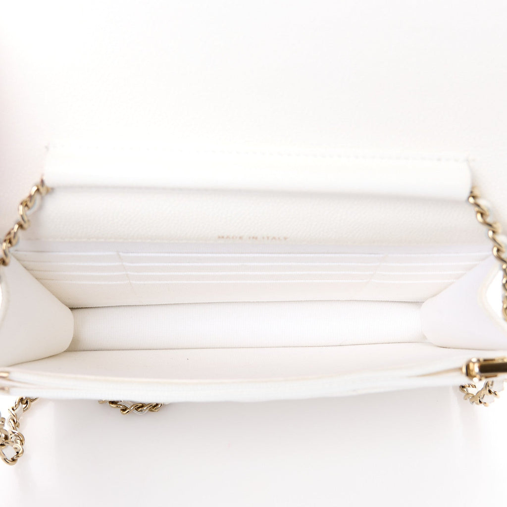Caviar Quilted Square Wallet On Chain WOC White