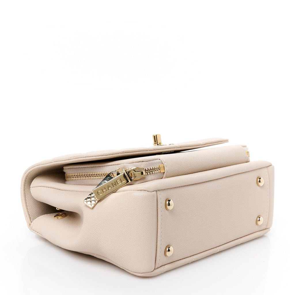 Caviar Quilted Medium Business Affinity Flap Light Beige