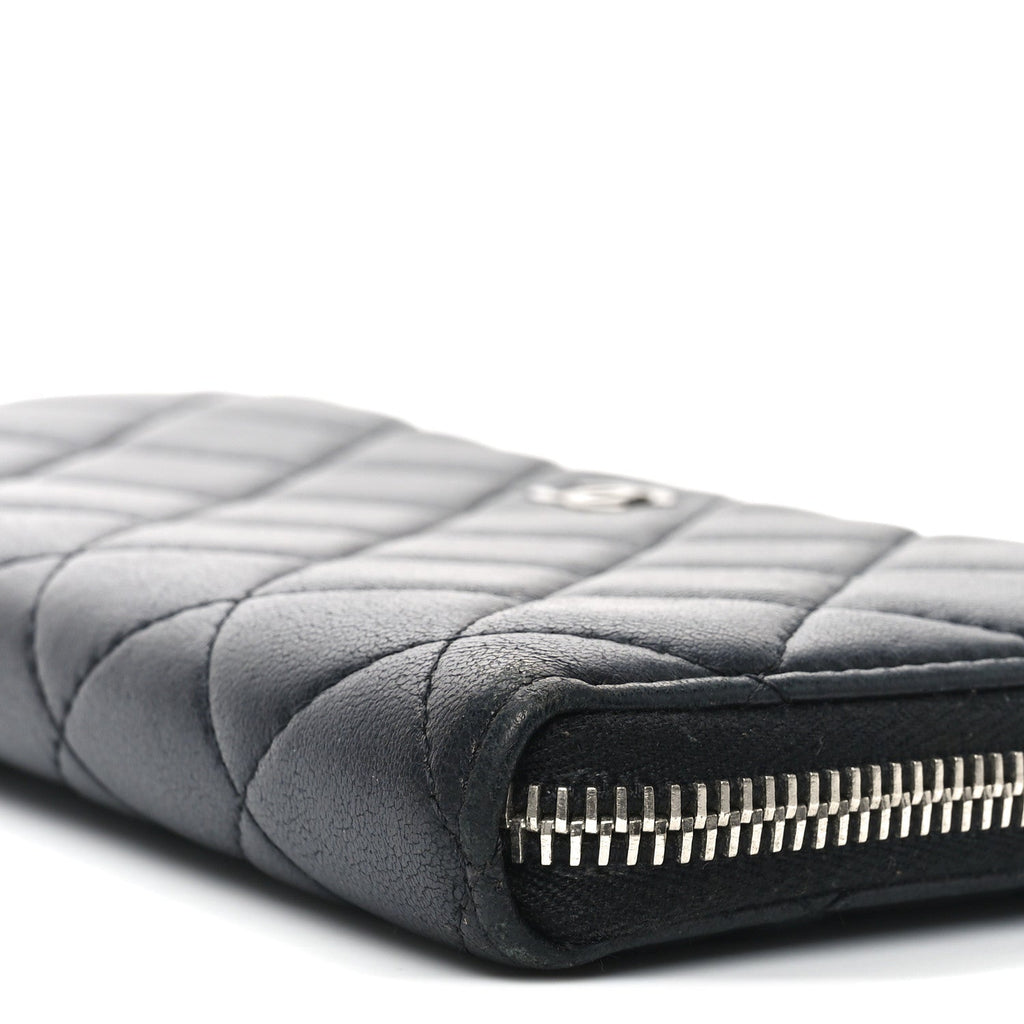 Lambskin Quilted Large Gusset Zip Around Wallet Black