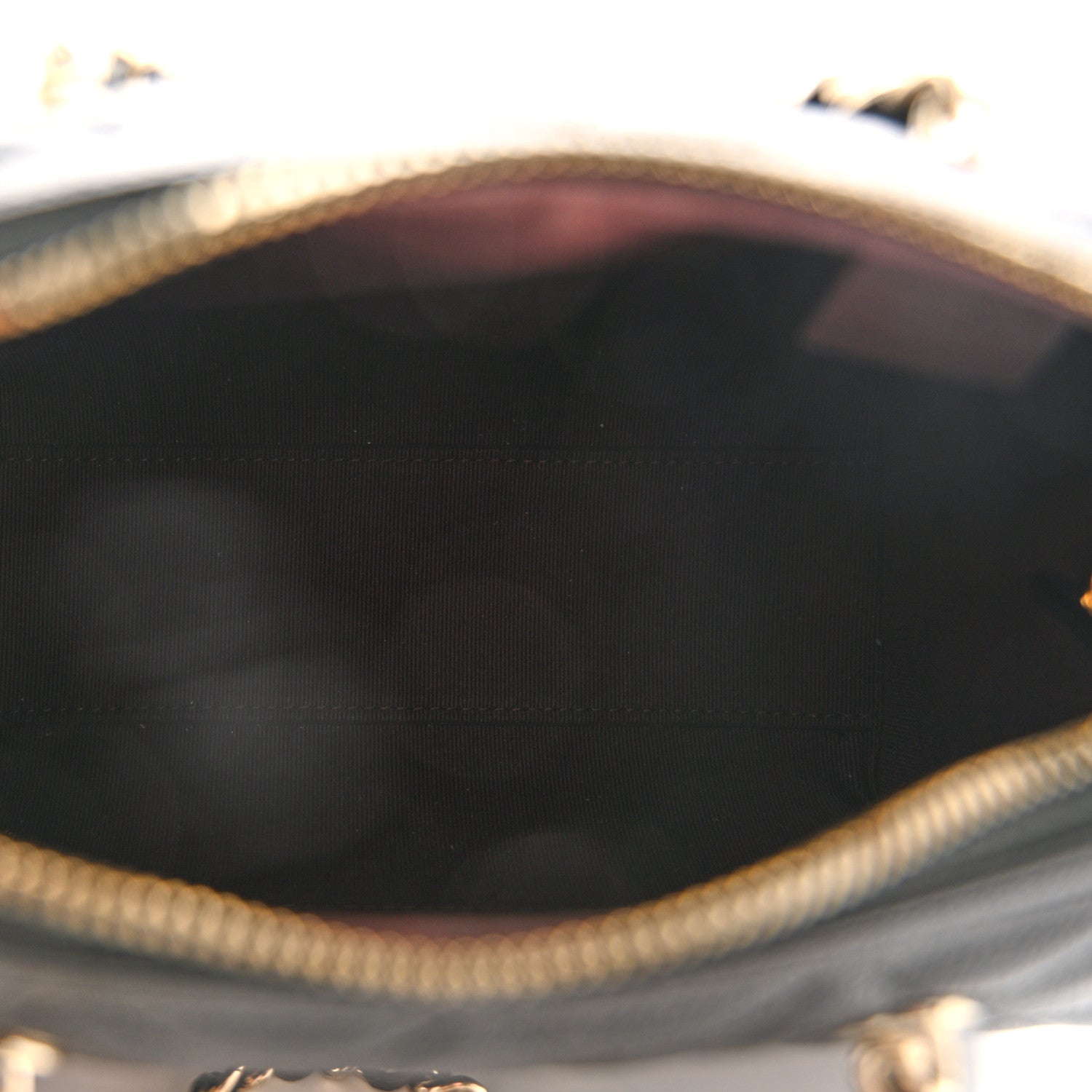 Caviar Quilted Barrel Clutch With Chain Black