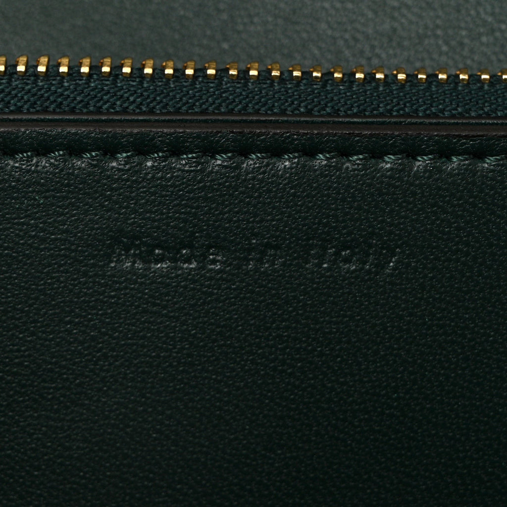 Box Calfskin Medium Classic Box Flap Bag Amazone