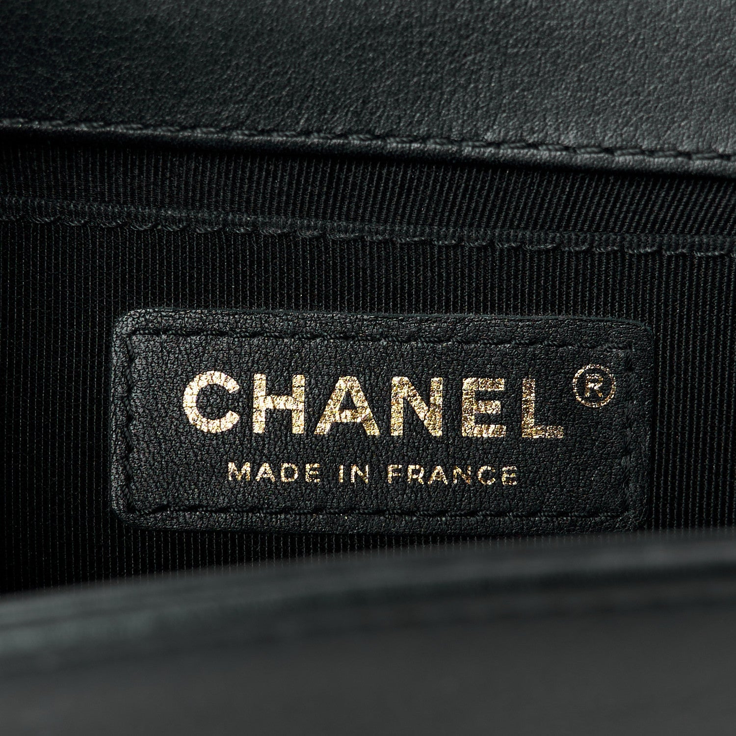 Lambskin Chevron Quilted Small Boy Flap Black