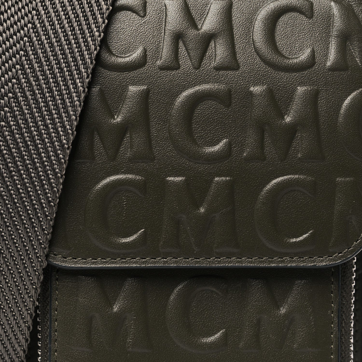 Embossed Lanyard Card Holder Sea Turtle