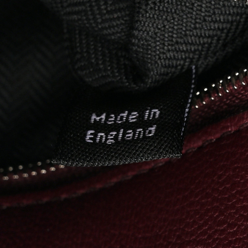 Micro Classic Grain Small Iris Shoulder Bag Black Cherry