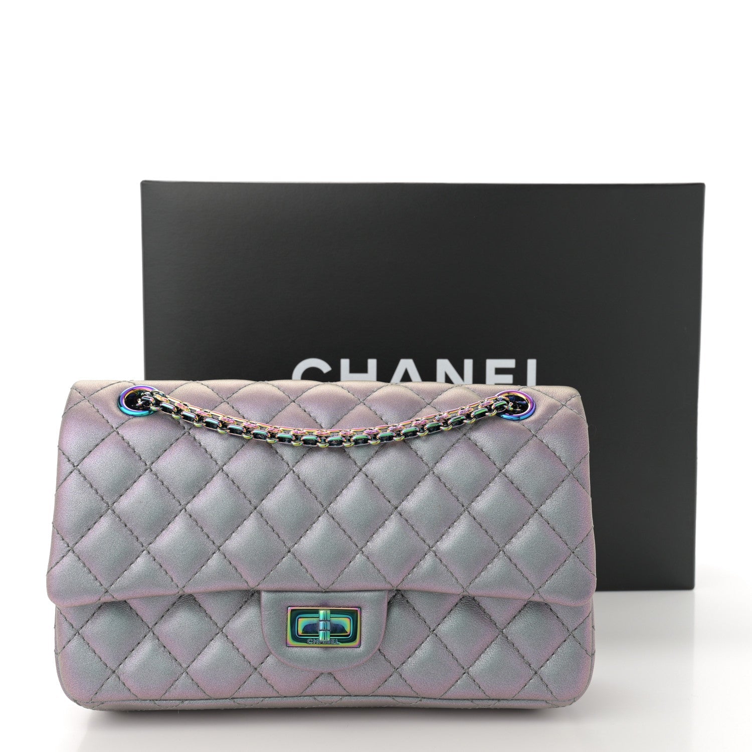 Iridescent Lambskin Quilted 2.55 Reissue 225 Flap Light Purple